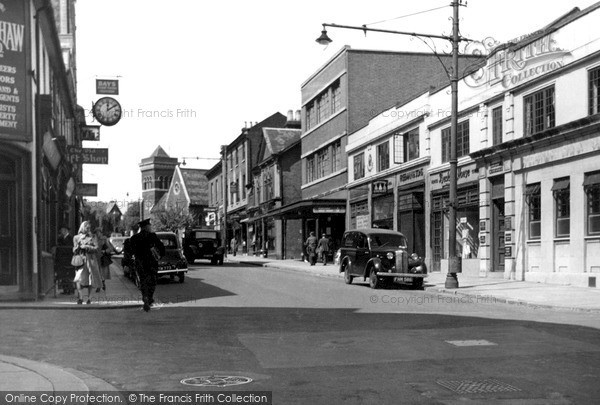 Photo of Luton, Upper George Street c.1950
