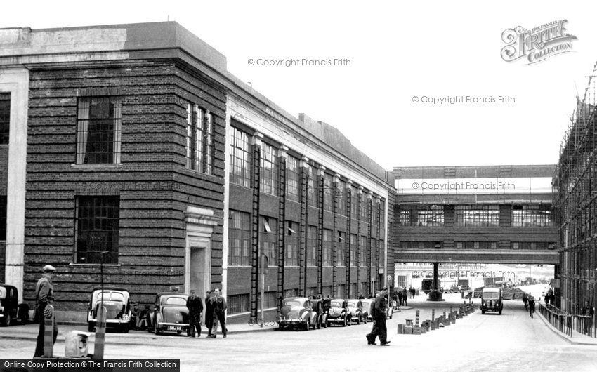 Luton, Vauxhall Motors Factory c1950