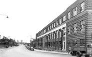 Luton, Vauxhall Motors "P" Block c1950