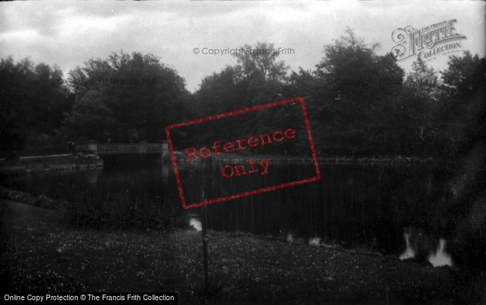 Photo of Luton, Wardown Park 1924