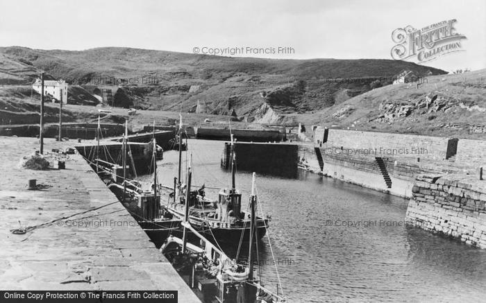 Photo of Lybster, The Harbour c.1939