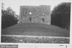 Castle c.1960, Lydford