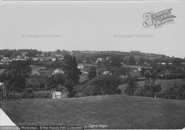 Photo of Lyme Regis, 1909