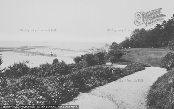 Photo of Lyme Regis, Cobb And Langmoor Gardens 1922