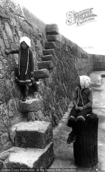 Photo of Lyme Regis, Grannys Teeth 1912