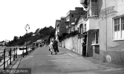 Marine Parade 1925, Lyme Regis