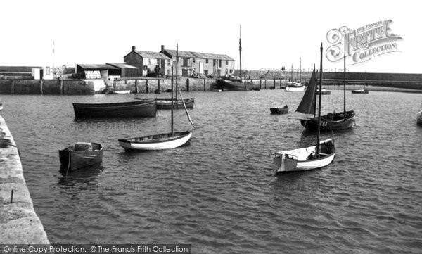Photo of Lyme Regis, The Harbour 1925