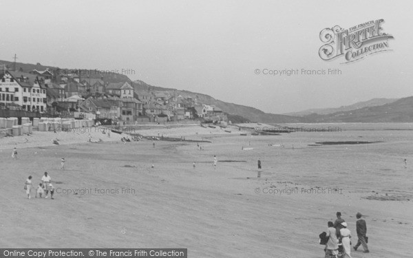 Photo of Lyme Regis, The Sands c.1939