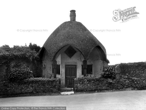 Photo of Lyme Regis, Umbrella Cottage 1930