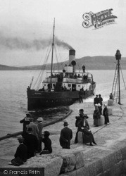 Victoria Pier, Steamship 1912, Lyme Regis
