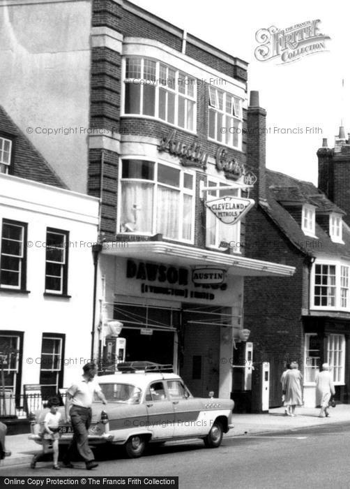Photo of Lymington, High Street Garage c.1960