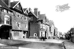 Crown Hotel 1897, Lyndhurst