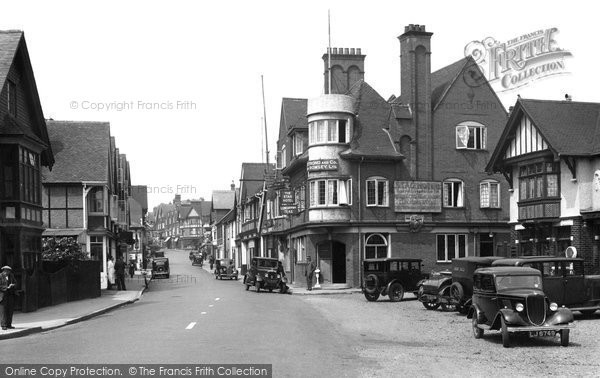 Photo of Lyndhurst, High Street And Stag Hotel 1934