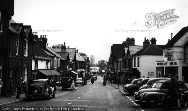 Photo of Lyndhurst, High Street c.1955