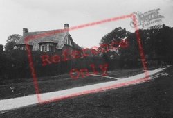 Old Cottages 1934, Lyndhurst