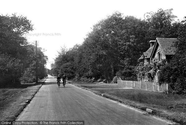 Photo of Lyndhurst, The Road To The Station 1918
