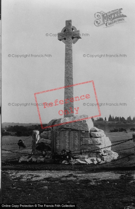 Photo of Lyndhurst, War Memorial 1923