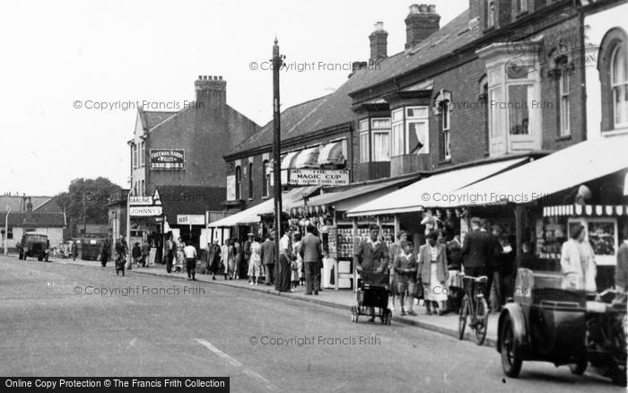 Photo of Mablethorpe, A Family On High Street c.1950