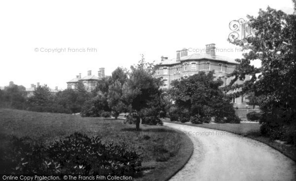 Photo of Macclesfield, Asylum, Male Wards 1898