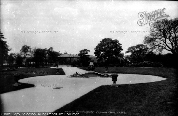 Photo of Macclesfield, Victoria Park 1903