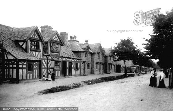Photo of Machynlleth, Maengwyn Street 1895