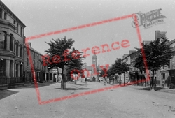 Maengwyn Street And Post Office 1895, Machynlleth