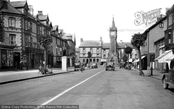 Photo of Machynlleth, Maengwyn Street And The Wynnstay Hotel 1934