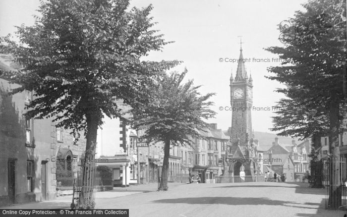 Photo of Machynlleth, Pentrerhedyn Street c.1933