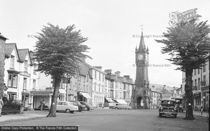 Photo of Machynlleth, Pontrerhedyn Street 1957