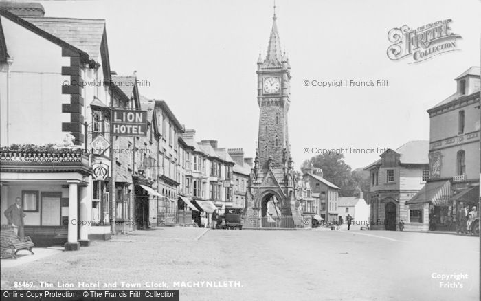 Photo of Machynlleth, The Lion Hotel And Town Clock 1934