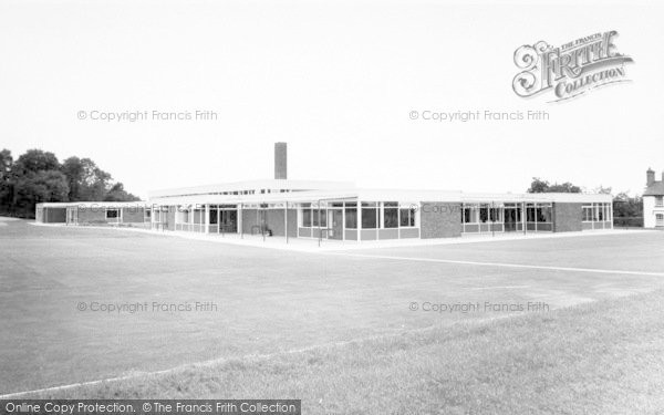 Photo of Madeley, Woodside Infants School c.1960