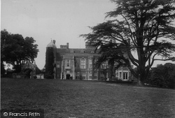 Madingley Hall 1909, Madingley