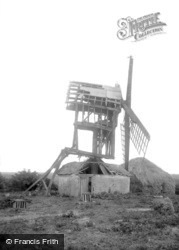 The Ruined Windmill 1909, Madingley