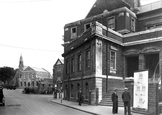The Square 1938, Maesteg