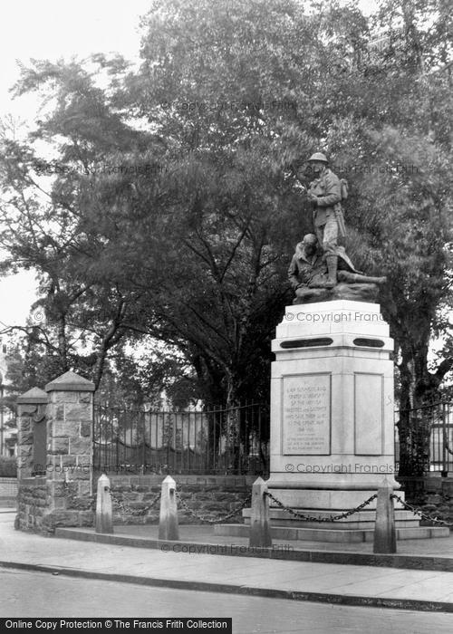 Photo of Maesteg, War Memorial 1938