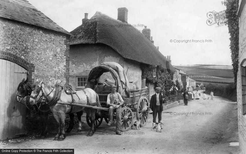 Maiden Newton, Dorchester Road 1906