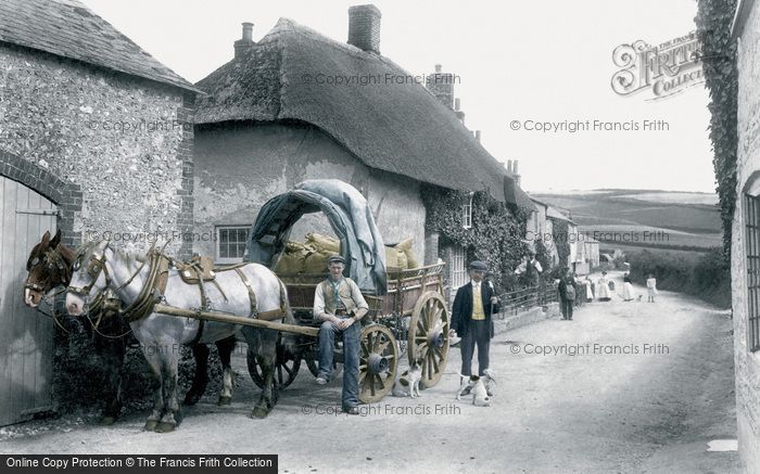Photo of Maiden Newton, Dorchester Road 1906