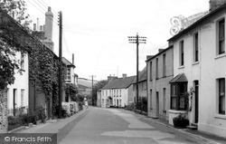 Dorchester Road c.1960, Maiden Newton