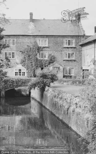 Photo of Maiden Newton, The Mill c.1960