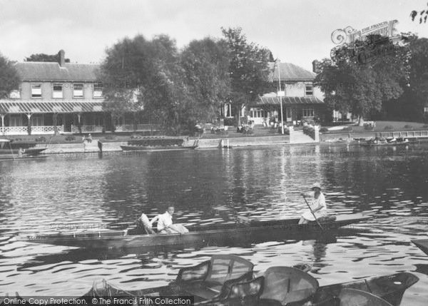 Photo of Maidenhead, Boating By The Skindles Hotel 1925