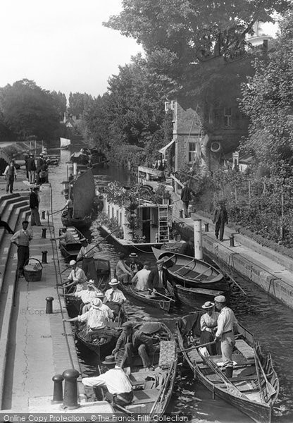 Photo of Maidenhead, Boats In Boulter's Lock 1896