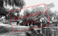 Boulter's Lock 1890, Maidenhead