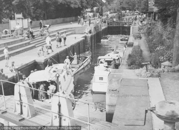 Photo of Maidenhead, Boulter's Lock c.1950