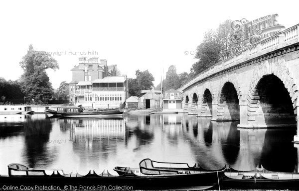 Photo of Maidenhead, Bridge And Riviera Hotel 1893