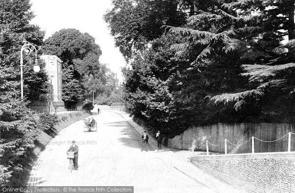 Photo of Maidenhead, Castle Hill Looking West 1904