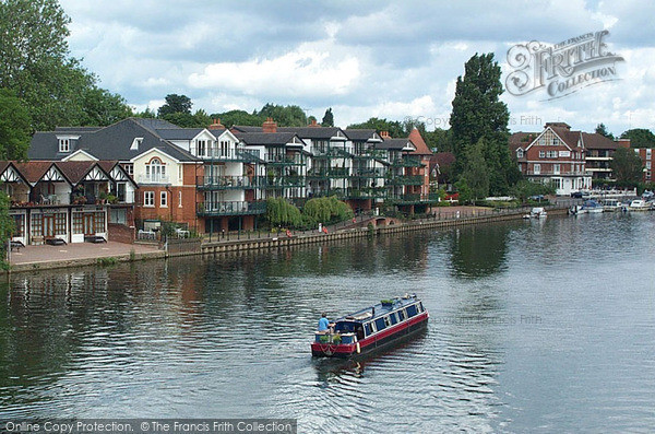 Photo of Maidenhead, Chandlers Quay 2004