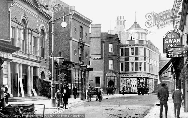 Photo of Maidenhead, High Street And Town Hall 1903
