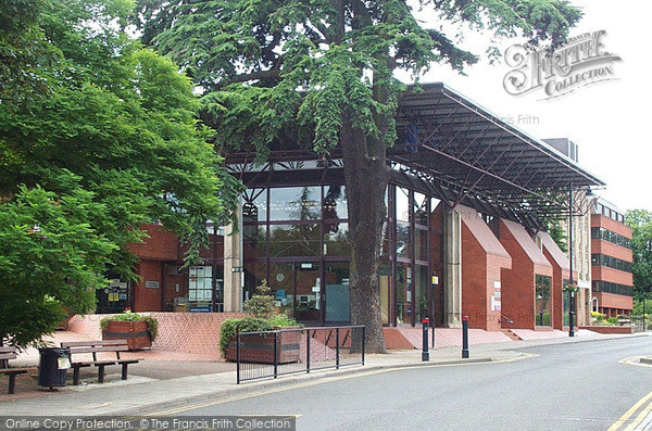 Photo of Maidenhead, Library 2004