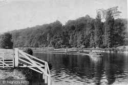 Near Ferry Cottage 1906, Maidenhead