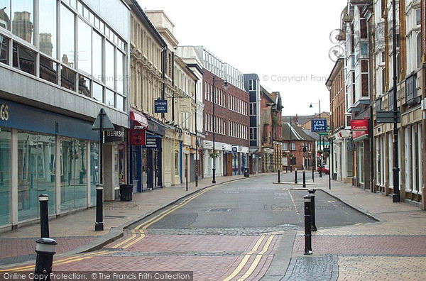 Photo of Maidenhead, Queen Street 2004